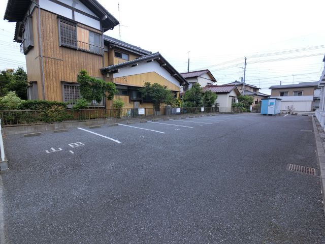 【駐車場】 | レオパレスみどり野　B