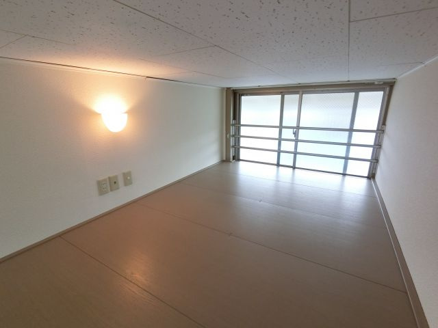 【内装】 | レオパレスみどり野　B | ☆ロフト付き☆