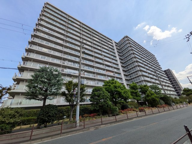 ルネ旭公園の外観