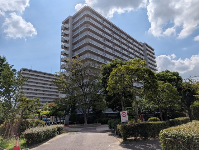 ルネ旭公園の外観