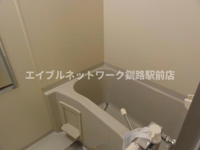 レジデンス寿の浴室