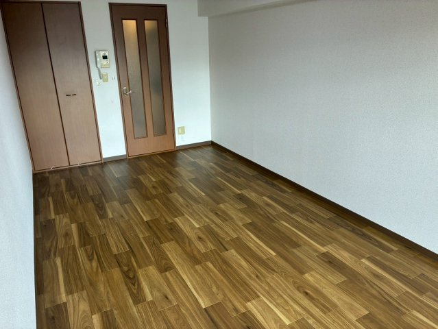 ドミール江戸堀の居間・リビング