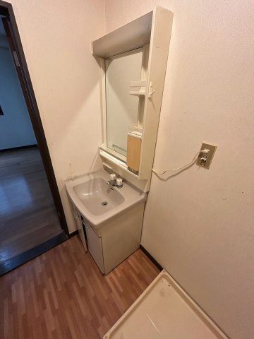 ソレイユ綾瀬の独立洗面台|新品に交換予定