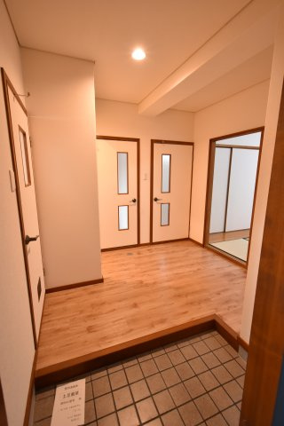 ファームハイツ高畑の居間・リビング|同型参考写真