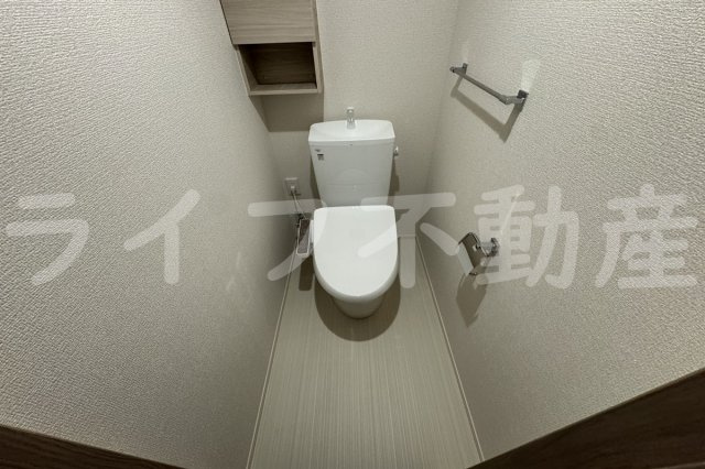 エクシードⅡのトイレ|落ち着いた色調のトイレです