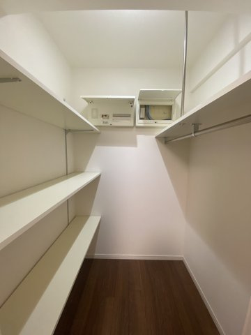 新潟市中央区笹口１丁目の賃貸マンションの収納
