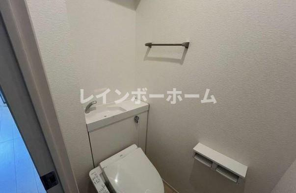 ベルサイズフラット鶴瀬のトイレ