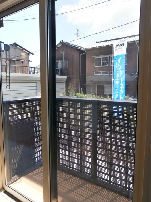 ハイヒルズ城野のバルコニー