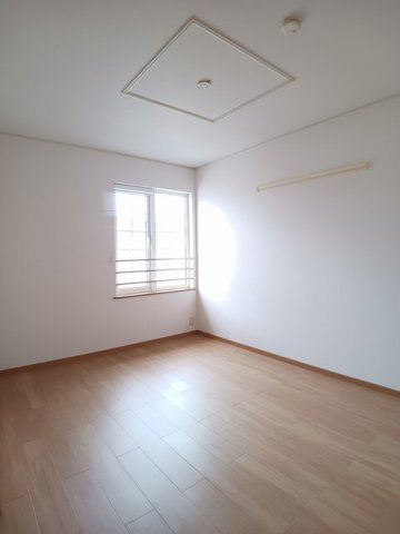 コゥジィーコートＢのその他