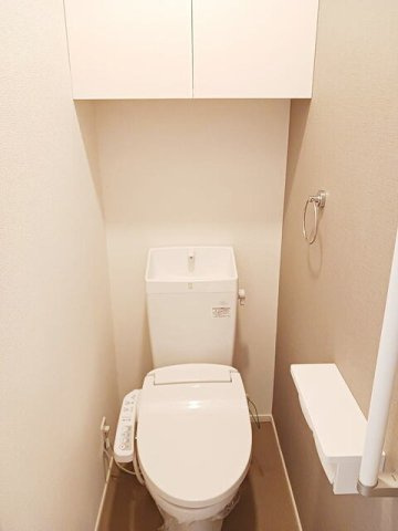 ヴィラドゥースⅠのトイレ|コンパクトで使いやすいトイレです
