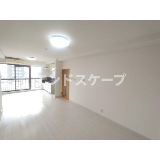 La Felice　旧レジデンス輝樹Ⅱの居間・リビング|高崎、前橋のお部屋探しはエンドスケープまで！お客様の理想お聞かせ下さい♪