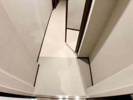 グローリオシェルト駒込の玄関