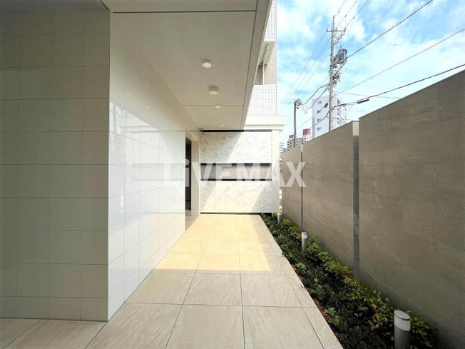 【ロビー】RAFFLE OZONEⅡ -South Garden-
