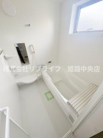 クリスタルハイツ仁豊野の浴室