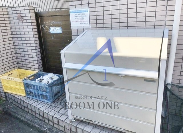 ストーリオ高円寺Ⅴのその他共用部分|敷地内ごみ置き場です。