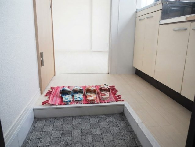 第二紀和マンションの玄関