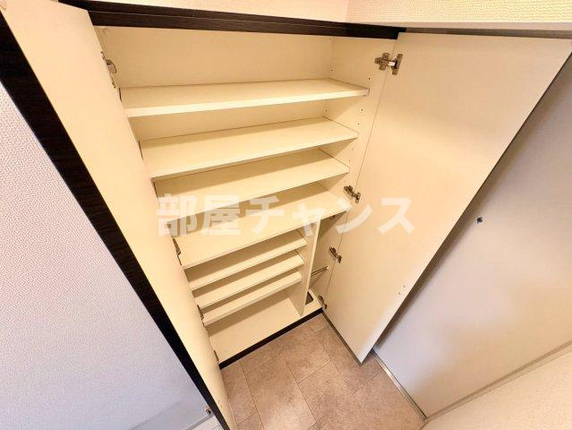 エステムコート名古屋黒川シャルマンの収納