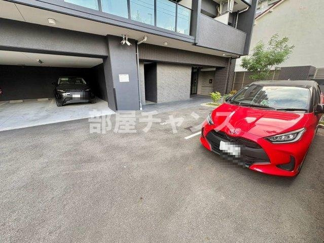 エステムコート名古屋黒川シャルマンの駐車場