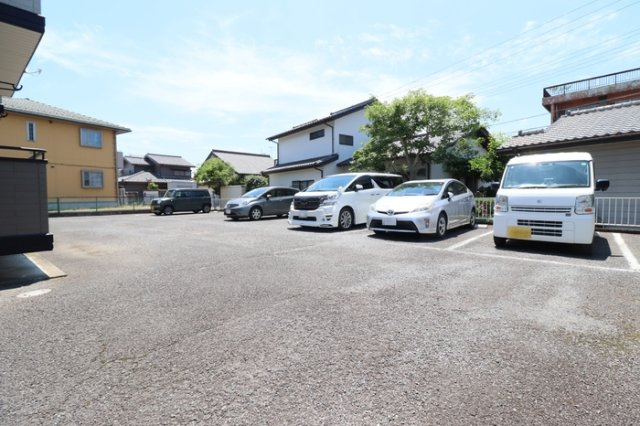 屋敷添ハイツの駐車場|駐車場