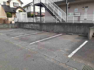 【駐車場】 | ピュア・デュエットＡ | 駐車場