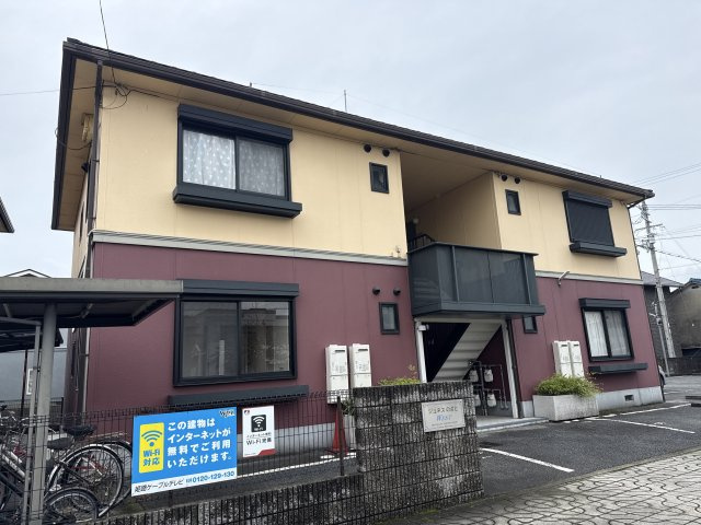 ジュネスのざとWESTの外観