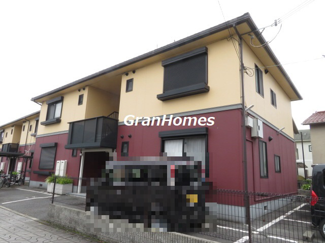 ジュネス野里WESTの外観