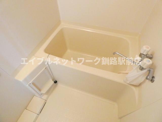 メイプルハイツⅢの浴室