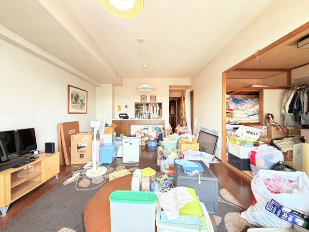 中古マンション土浦シャルマンコーポの居間・リビング