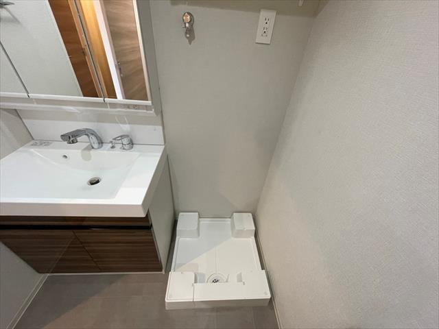 西宮市深津町の賃貸マンションの洗面所