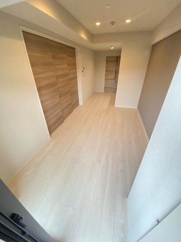 西宮市深津町の賃貸マンションの居間・リビング