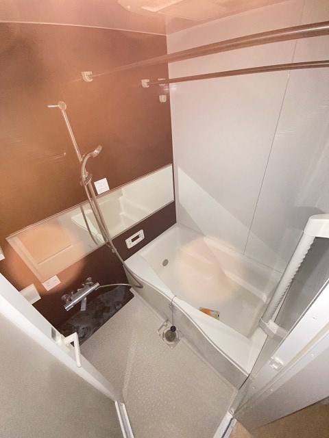 西宮市松原町の賃貸マンションの浴室