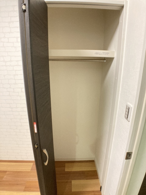 神戸市中央区中山手通１丁目の賃貸マンションの収納