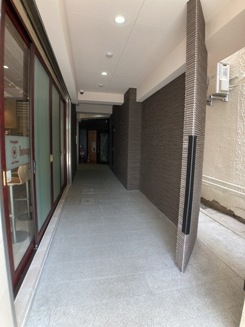 神戸市中央区中山手通１丁目の賃貸マンションのエントランス