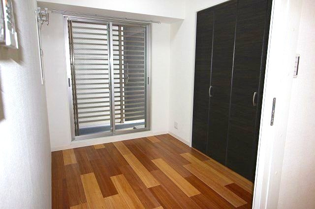 神戸市中央区中山手通１丁目の賃貸マンションの居間・リビング
