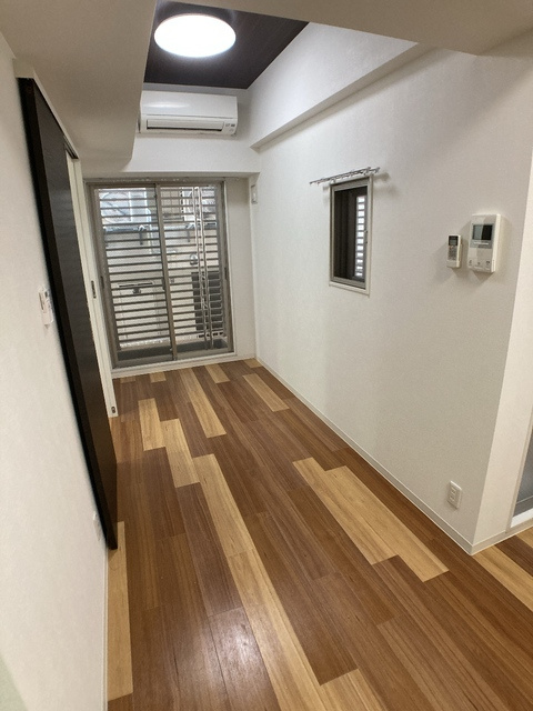 神戸市中央区中山手通１丁目の賃貸マンションの居間・リビング