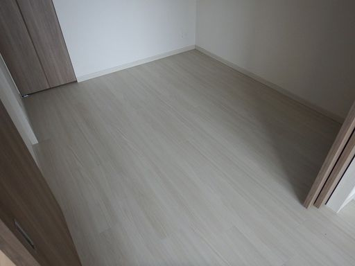 神戸市灘区倉石通３丁目の賃貸マンションの居間・リビング