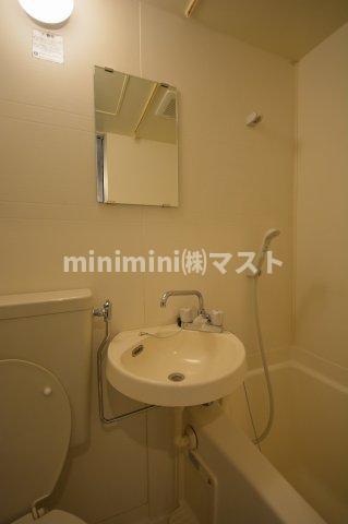 大阪市天王寺区北河堀町の賃貸マンションの洗面所