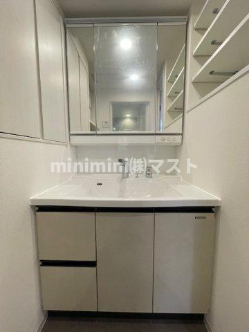 大阪市天王寺区堀越町の賃貸マンションの洗面所