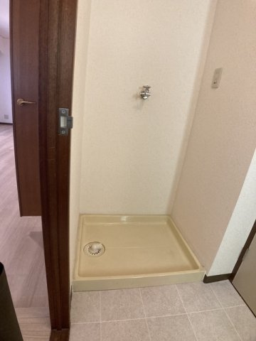 神戸市東灘区岡本１丁目の賃貸マンションの洗面所