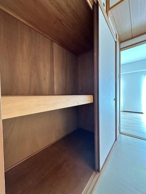 神戸市東灘区岡本１丁目の賃貸マンションの収納