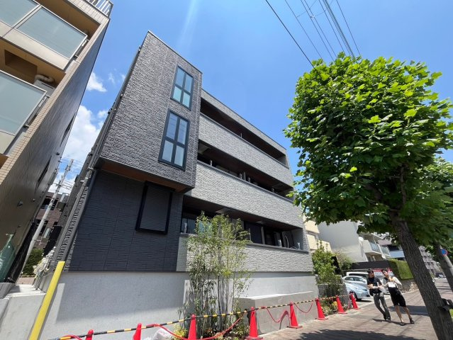 神戸市東灘区岡本３丁目のアパートの外観