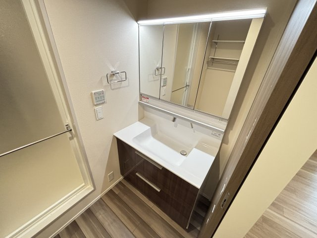 西宮市高木東町の賃貸マンションの洗面所