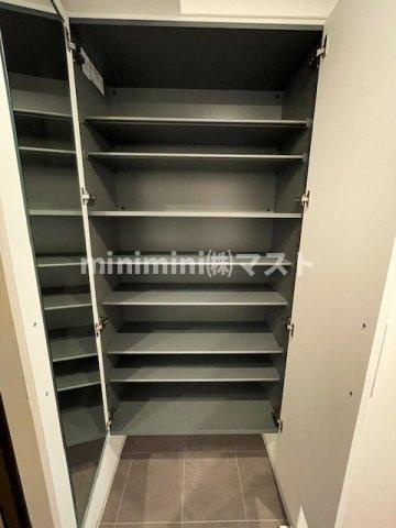 大阪市天王寺区堀越町の賃貸マンションの収納