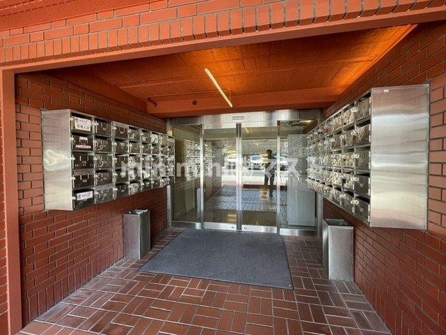 大阪市天王寺区城南寺町の賃貸マンションのロビー