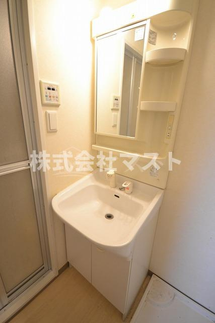 大阪市天王寺区小橋町の賃貸マンションの洗面所
