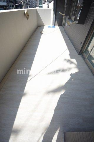 大阪市天王寺区上本町３丁目の賃貸マンションのバルコニー