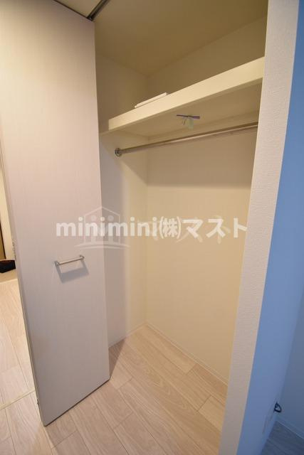 大阪市天王寺区味原町の賃貸マンションの収納
