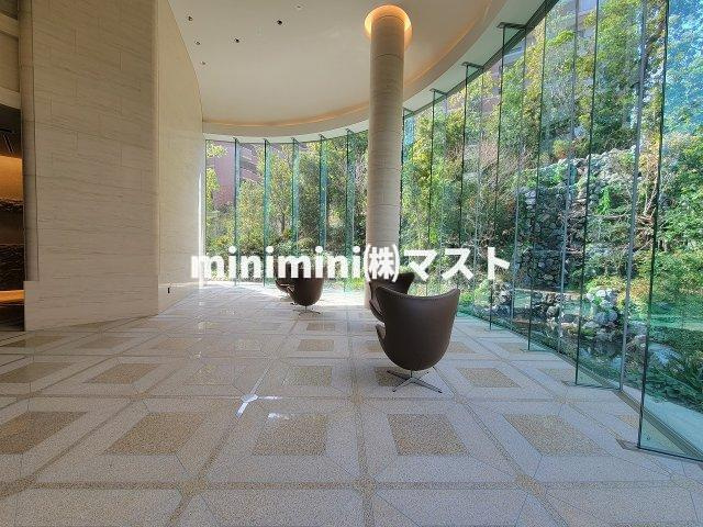 大阪市天王寺区筆ケ崎町の賃貸マンションのロビー