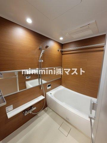 大阪市天王寺区筆ケ崎町の賃貸マンションの浴室|同マンション内・別部屋参考写真