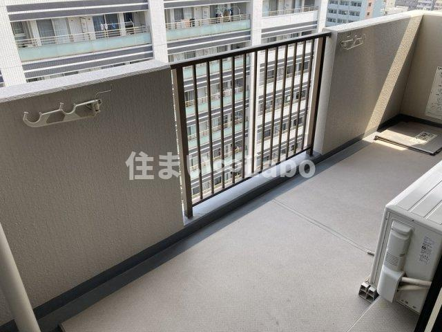 アビターレ駅南のバルコニー